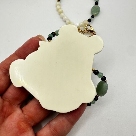 RARE Vintage 16" Lee Sands Panda with Mother of Pearl, Onyx/Jadeite necklace! - Picture 10 of 15